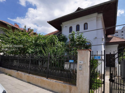 Dorobanți - Capitale | Detached Villa | Private Courtyard